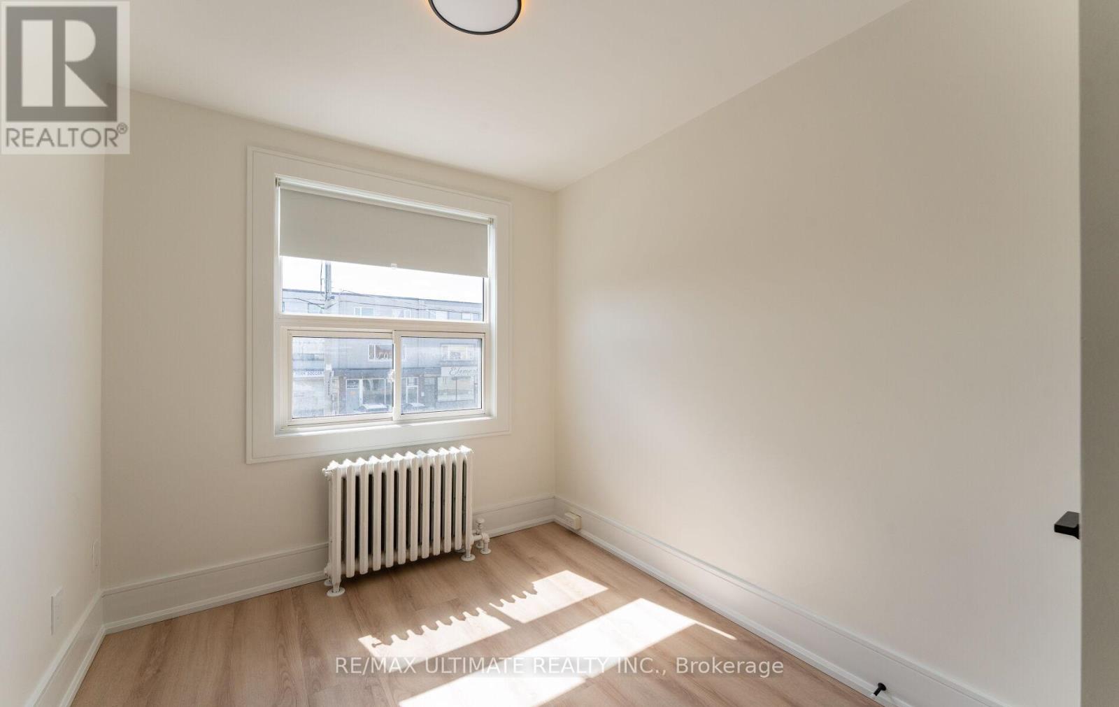 484a Cosburn Avenue, Toronto (East York), Ontario  M4J 2N5 - Photo 18 - E12980038