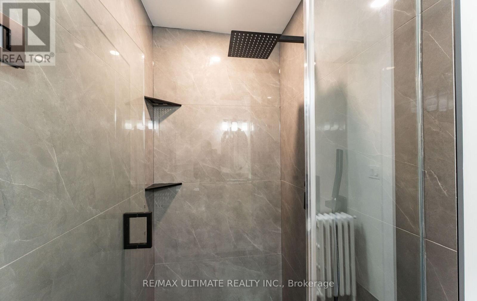 484a Cosburn Avenue, Toronto (East York), Ontario  M4J 2N5 - Photo 22 - E12980038