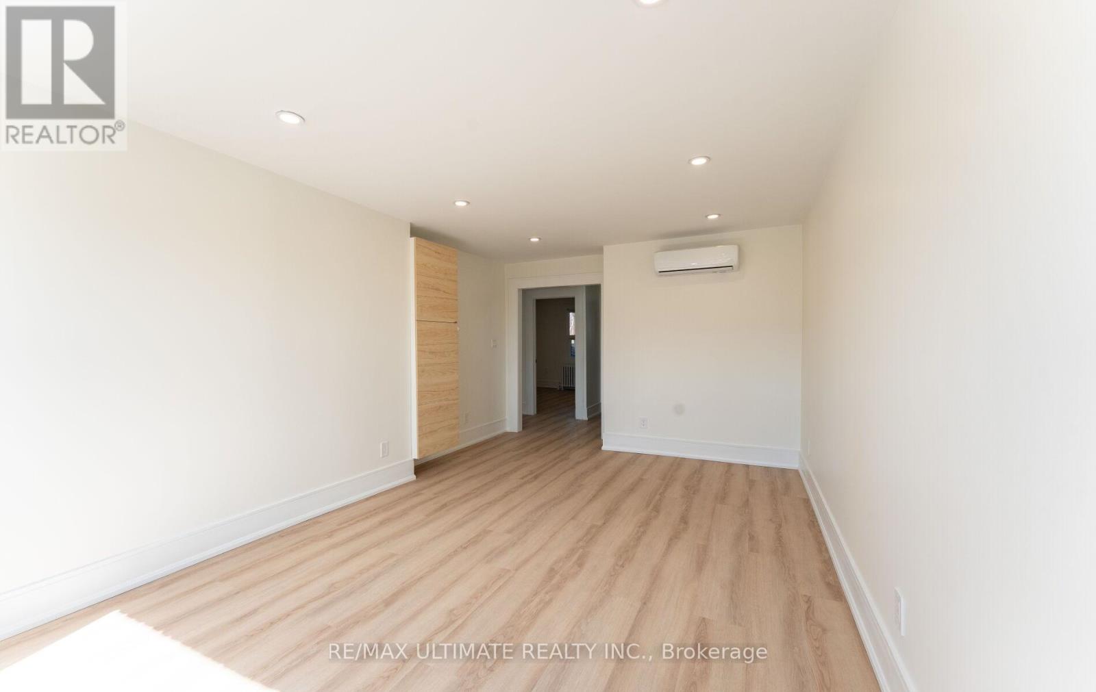 484a Cosburn Avenue, Toronto (East York), Ontario  M4J 2N5 - Photo 7 - E12980038