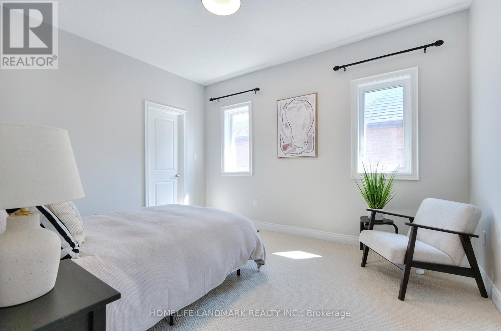 115 Mitchell Place, Newmarket, Ontario  L3Y 0C7 - Photo 11 - N12975912