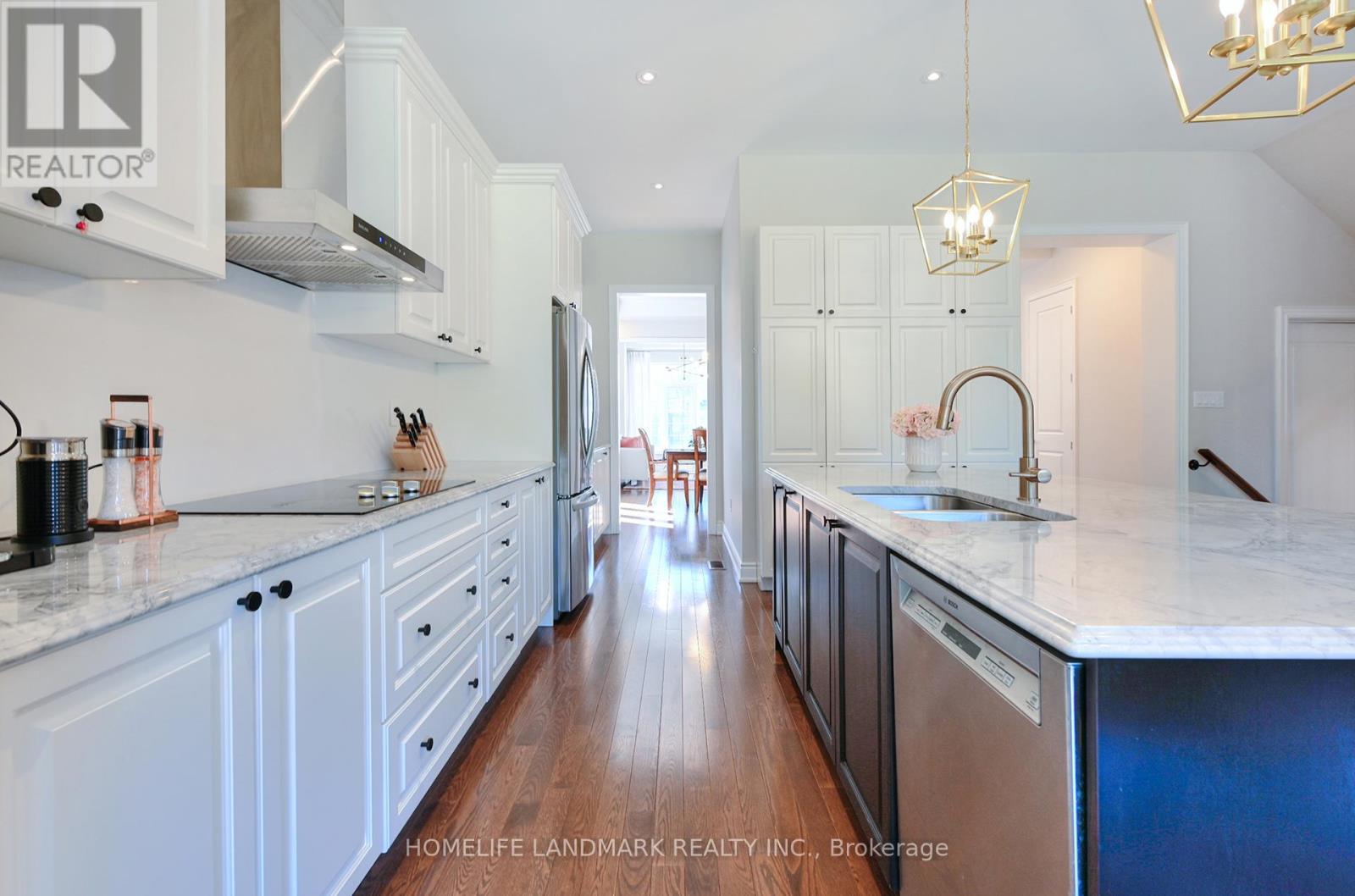 115 Mitchell Place, Newmarket, Ontario  L3Y 0C7 - Photo 27 - N12975912