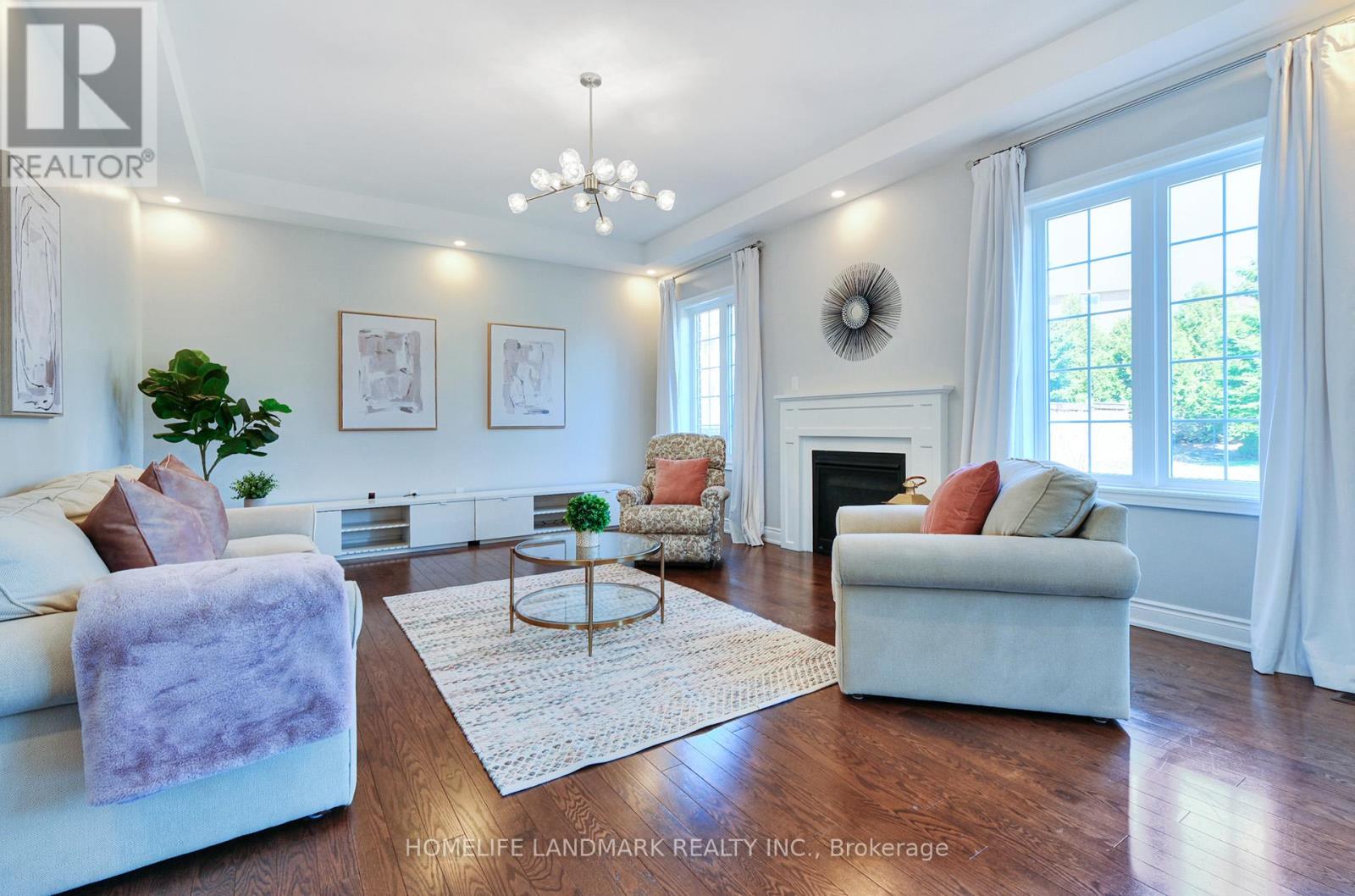 115 Mitchell Place, Newmarket, Ontario  L3Y 0C7 - Photo 24 - N12975912