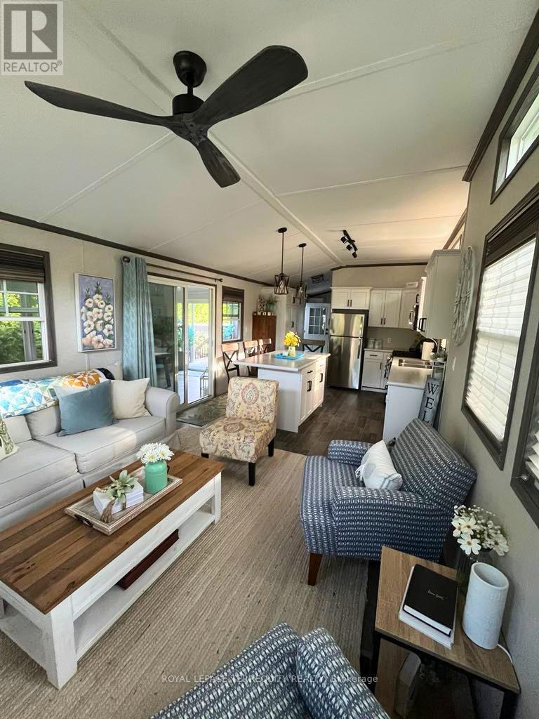 18 Rockhaven, Selwyn, Ontario  K0L 2H0 - Photo 7 - X12965272