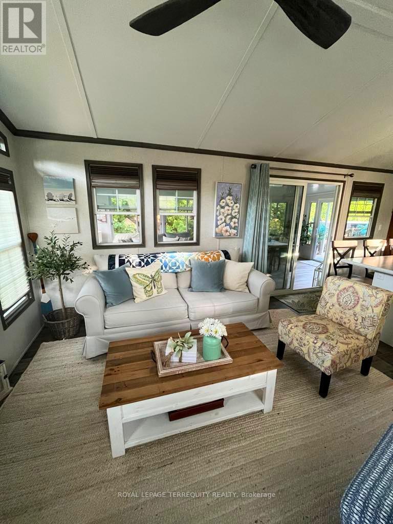 18 Rockhaven, Selwyn, Ontario  K0L 2H0 - Photo 8 - X12965272