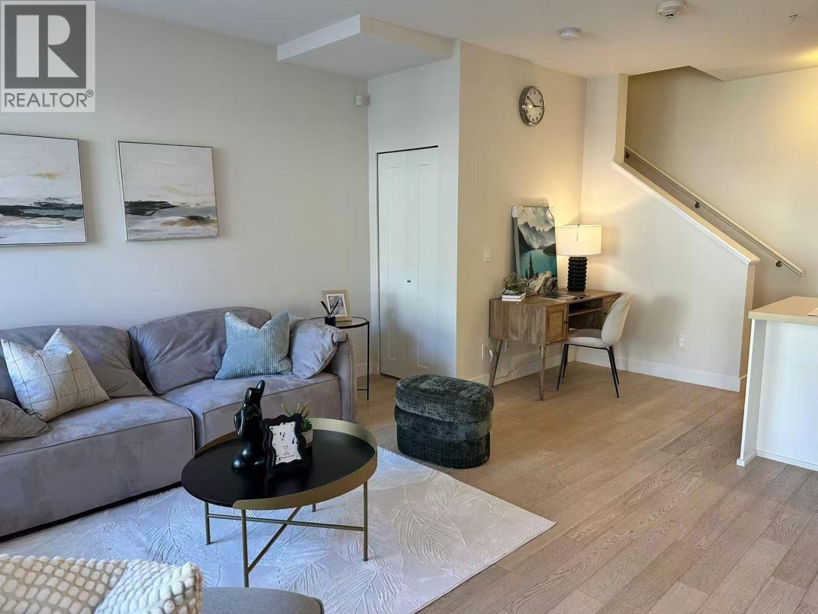 11 3231 Noel Drive, Burnaby, British Columbia  V3J 0H3 - Photo 3 - R3109421