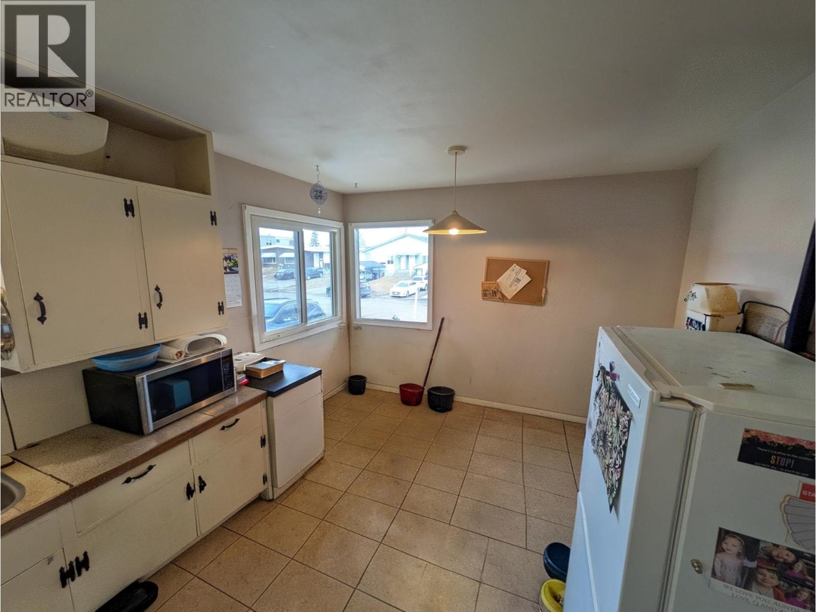 1475-1477 Nation Crescent, Prince George, British Columbia  V2M 3C4 - Photo 2 - R3100951