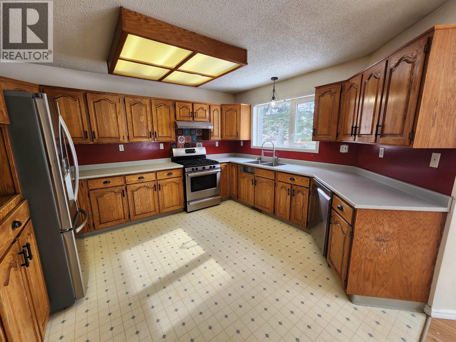 7615 PEARL DRIVE, Prince George, British Columbia