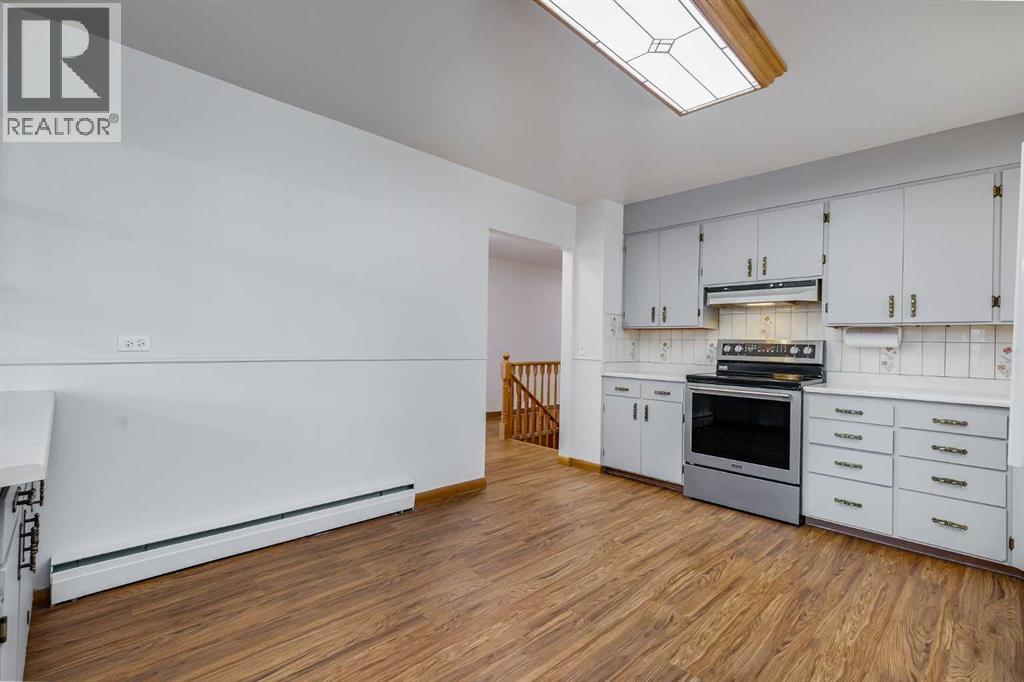 513 Memorial Avenue, Vulcan, Alberta  T0L 2B0 - Photo 9 - A2295102