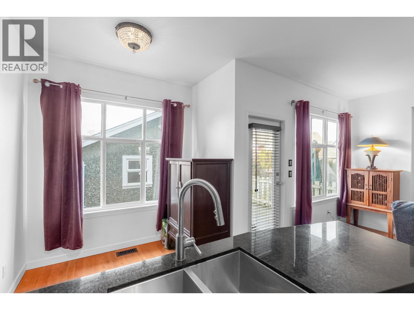 1455 South Dyke Road, New Westminster, British Columbia  V3M 7A2 - Photo 14 - R3090402