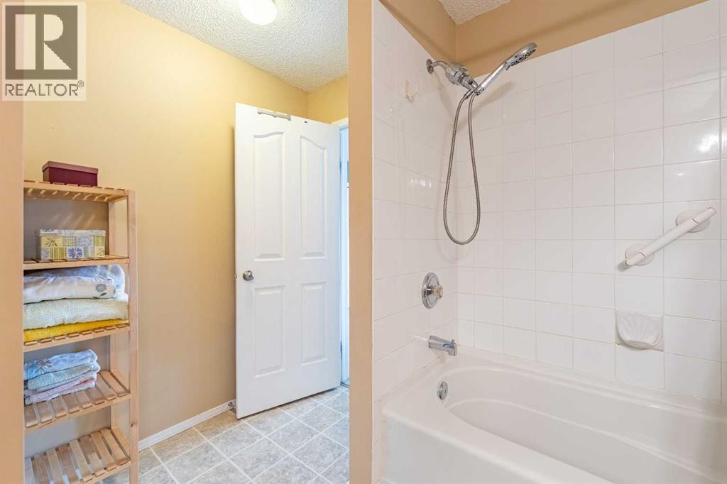 126 Citadel Meadow Gardens NW, Calgary, Alberta  T3G 5N3 - Photo 21 - A2299779