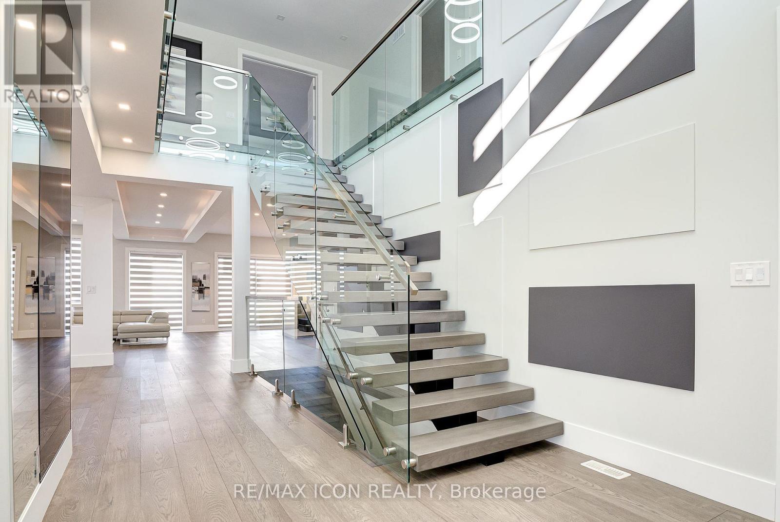 685 Meadowsweet Avenue, Waterloo, Ontario  N2V 0A6 - Photo 5 - X12980024