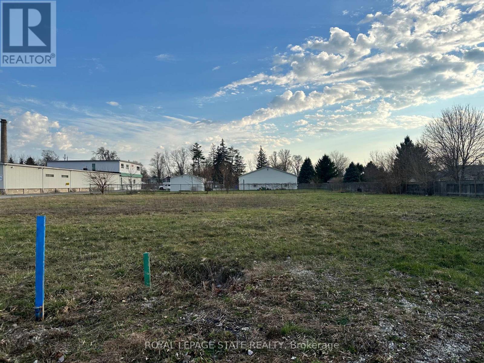 205 CROSS STREET E, haldimand (dunnville), Ontario