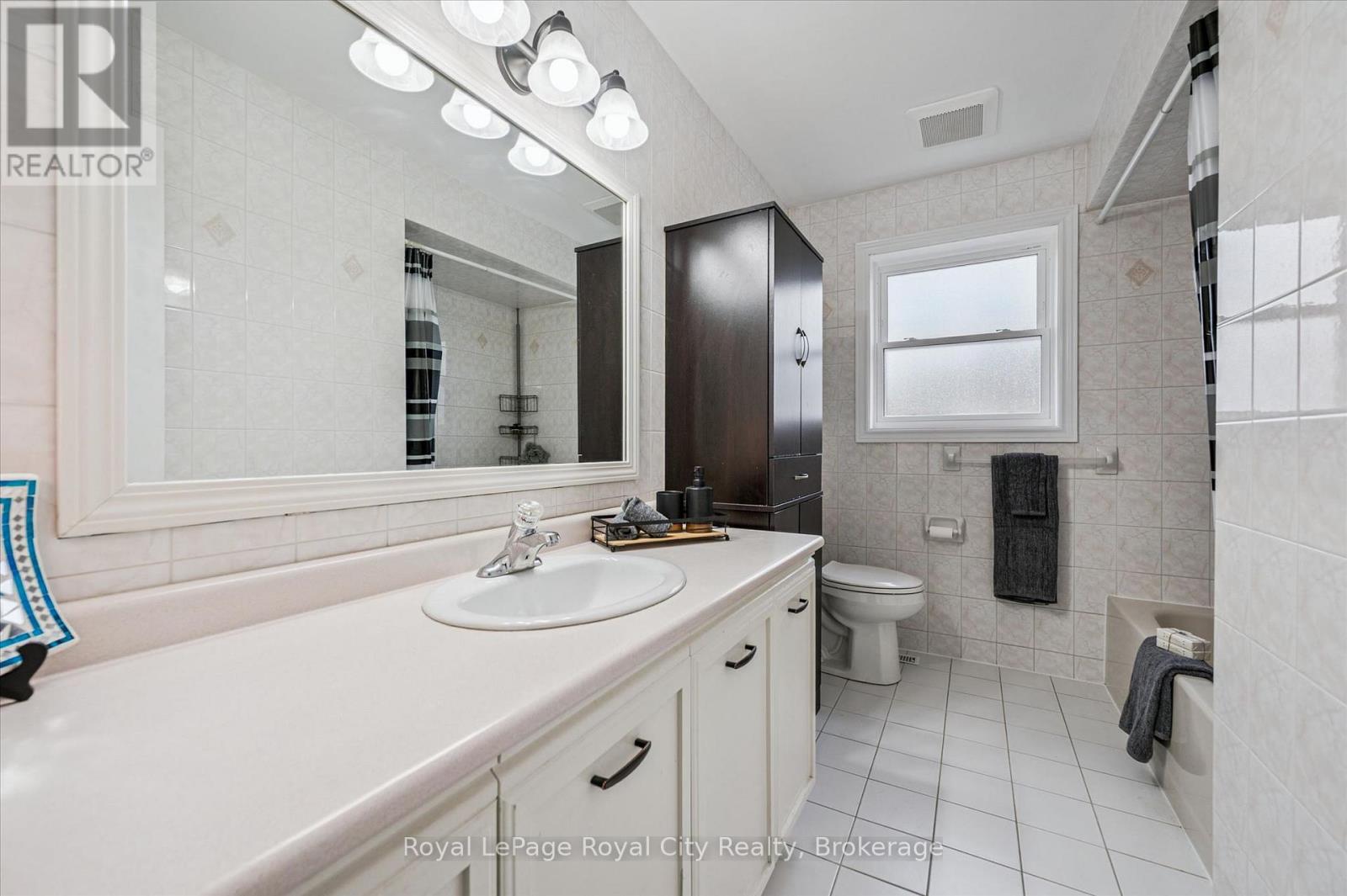 339 Daniel Crescent, Centre Wellington, Ontario  N0B 1S0 - Photo 21 - X12967464