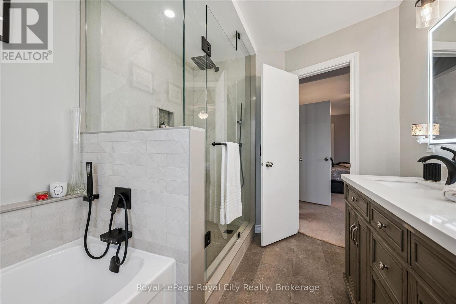 339 Daniel Crescent, Centre Wellington, Ontario  N0B 1S0 - Photo 25 - X12967464