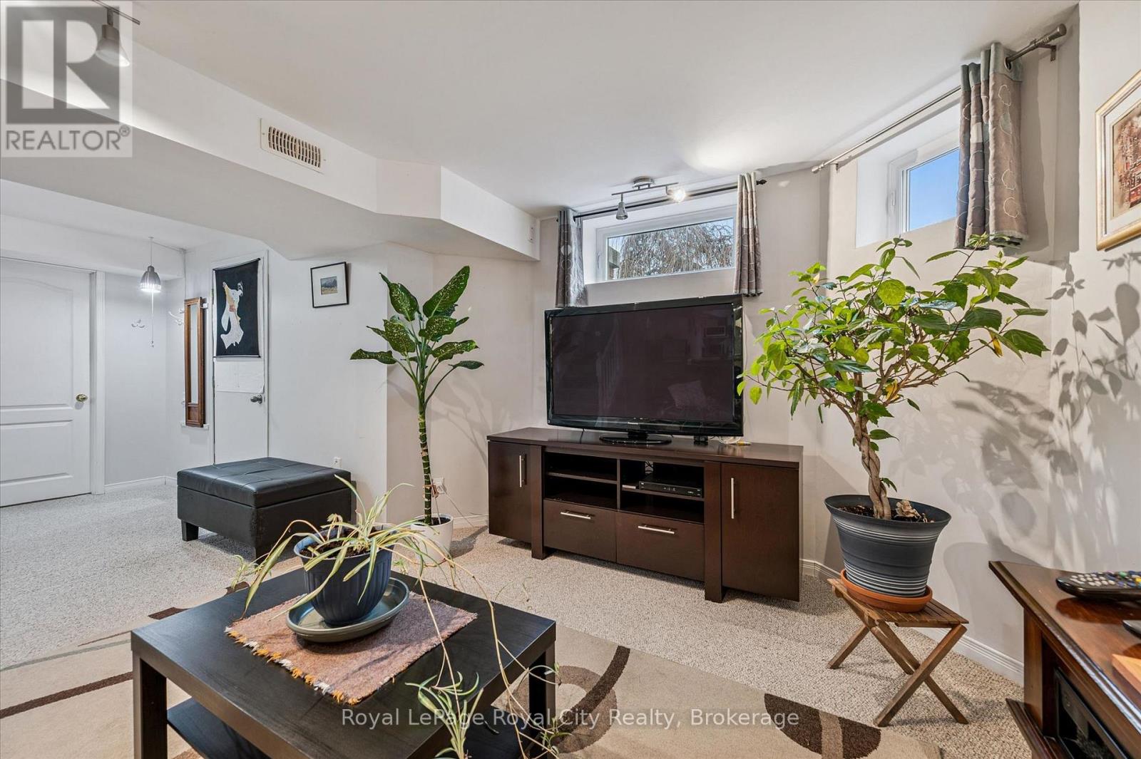 339 Daniel Crescent, Centre Wellington, Ontario  N0B 1S0 - Photo 27 - X12967464