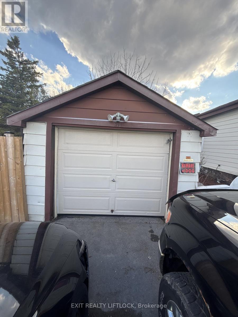 29 Hamilton Street, Kawartha Lakes, Ontario  K9V 3E4 - Photo 22 - X12964038