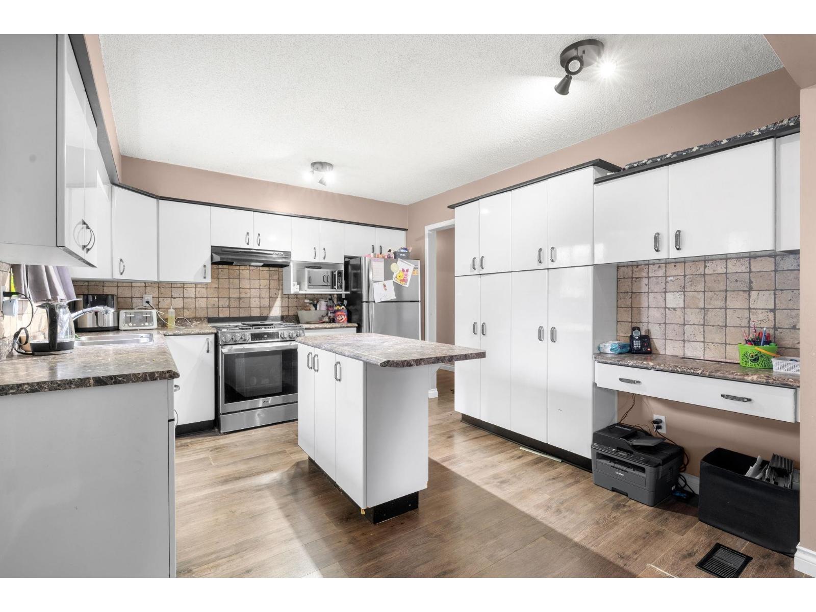 20272 46a Avenue, Langley, British Columbia  V3A 5K4 - Photo 18 - R3104371