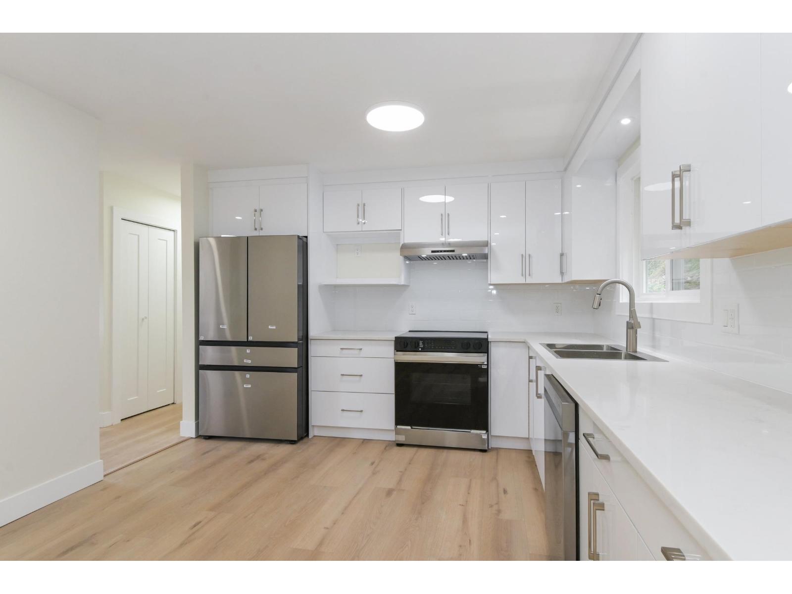 34630 Immel Street, Abbotsford, British Columbia  V2S 4T7 - Photo 10 - R3108062