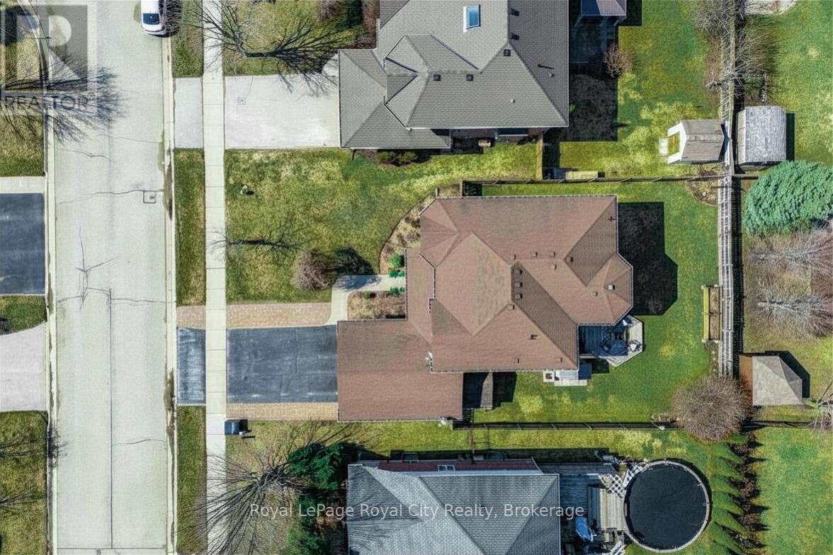 339 Daniel Crescent, Centre Wellington, Ontario  N0B 1S0 - Photo 33 - X12967464