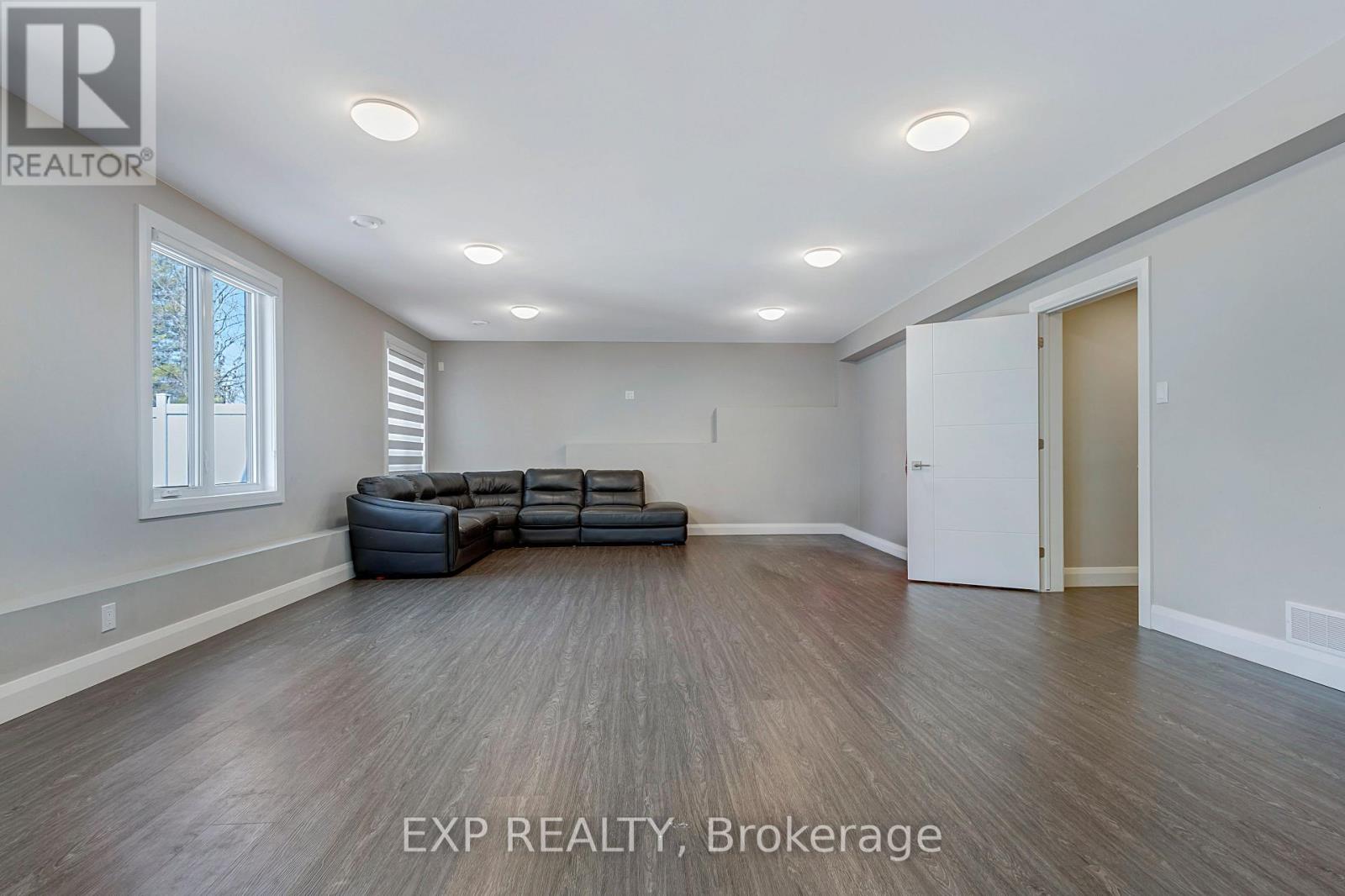 348 Abbeydale Circle, Ottawa, Ontario  K2K 0E9 - Photo 40 - X12937496