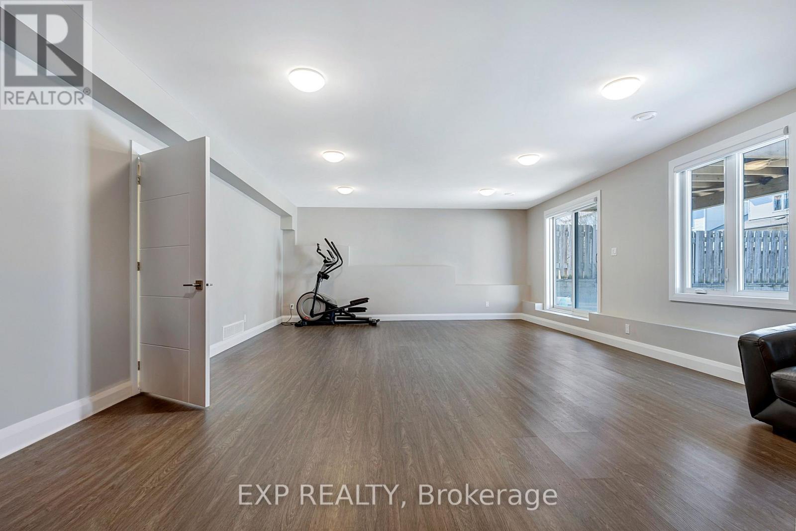 348 Abbeydale Circle, Ottawa, Ontario  K2K 0E9 - Photo 41 - X12937496