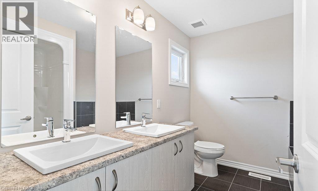 103 Mclaughlin Street, Welland, Ontario  L3B 0J9 - Photo 7 - 40819485