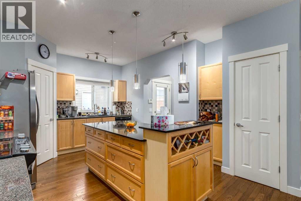 216 Silverado Range Close Sw, Calgary, Alberta  T2X 0C1 - Photo 4 - A2295136