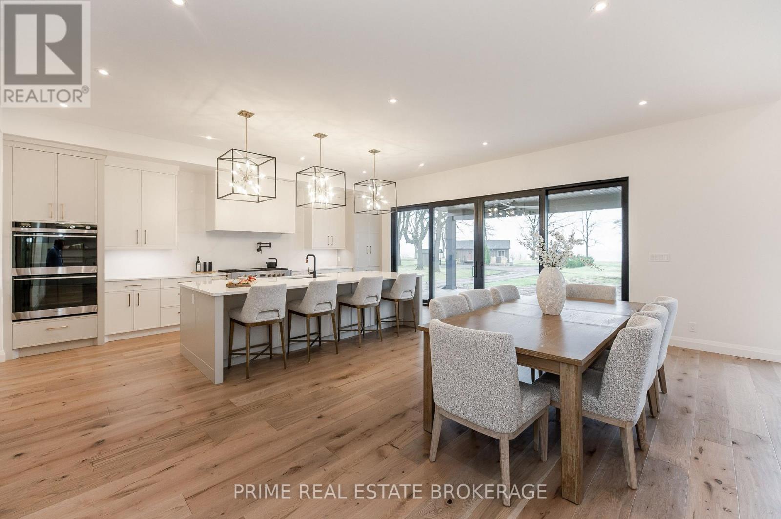 9 Black Walnut Drive, Norfolk, Ontario  N0E 1P0 - Photo 11 - X12980136