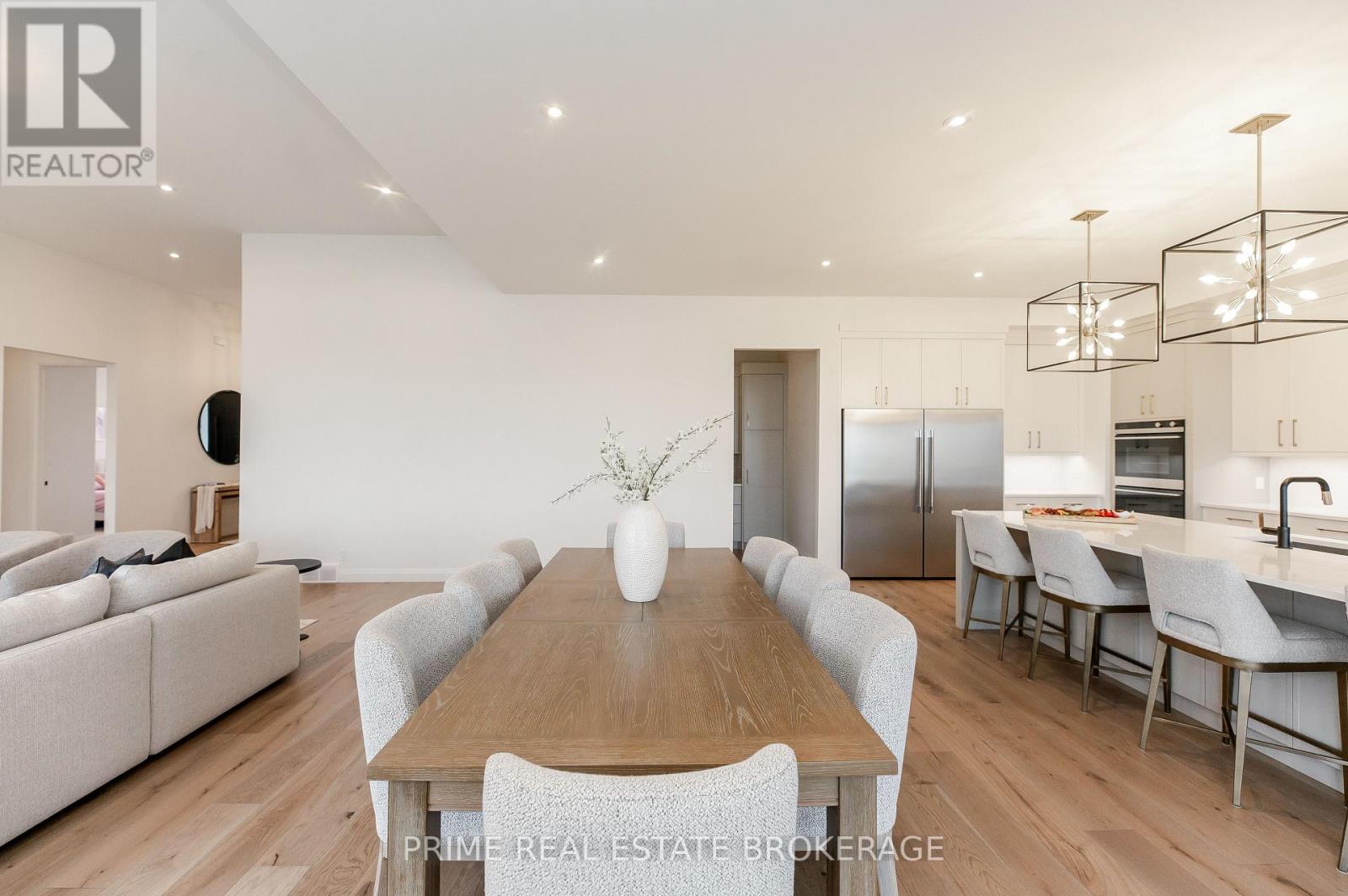 9 Black Walnut Drive, Norfolk, Ontario  N0E 1P0 - Photo 13 - X12980136