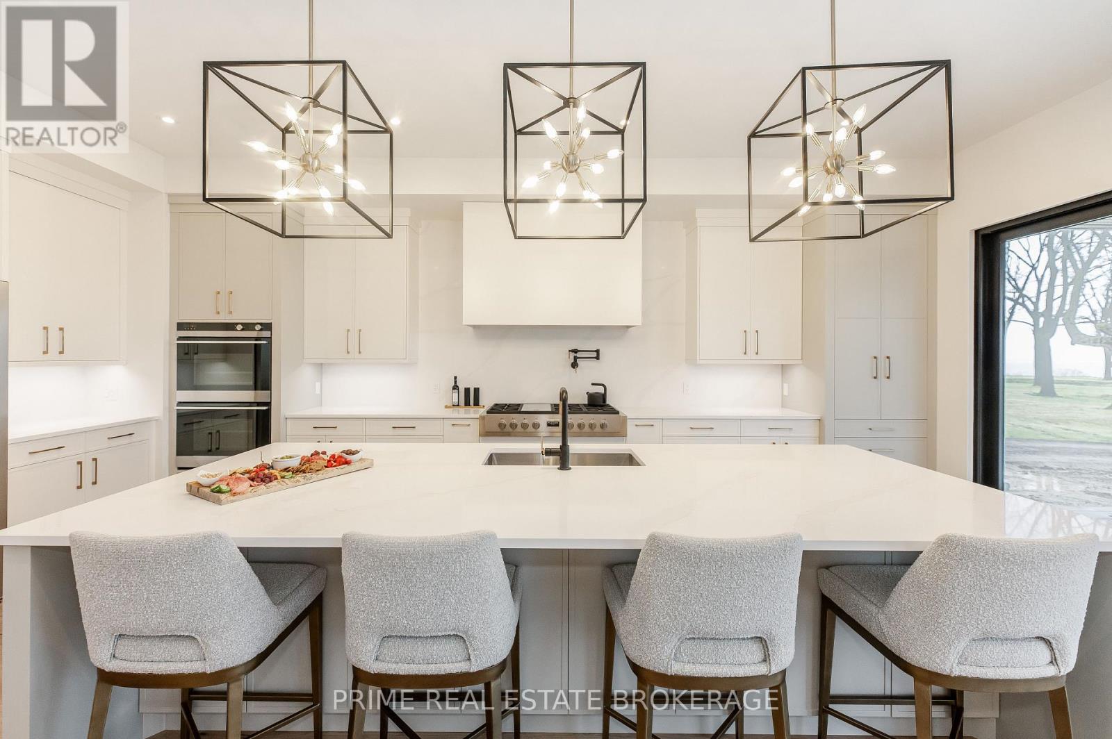 9 Black Walnut Drive, Norfolk, Ontario  N0E 1P0 - Photo 16 - X12980136