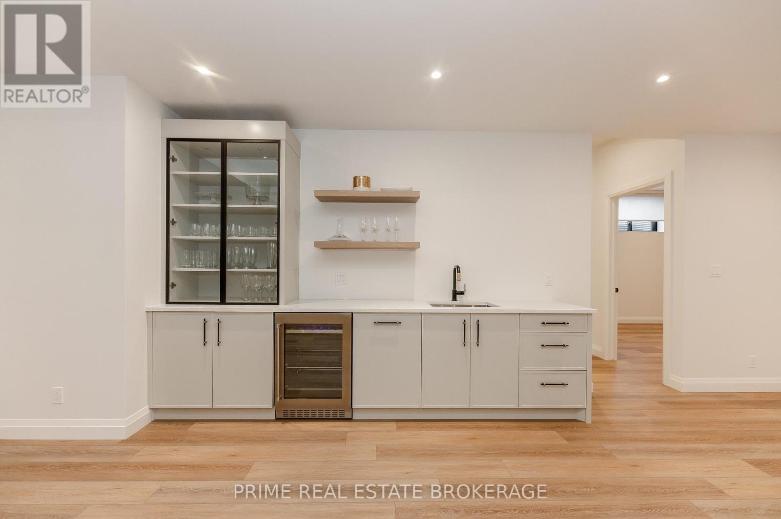 9 Black Walnut Drive, Norfolk, Ontario  N0E 1P0 - Photo 35 - X12980136