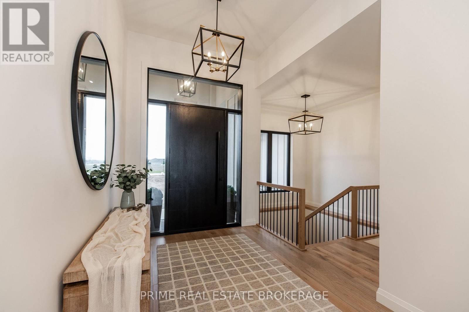 9 Black Walnut Drive, Norfolk, Ontario  N0E 1P0 - Photo 4 - X12980136