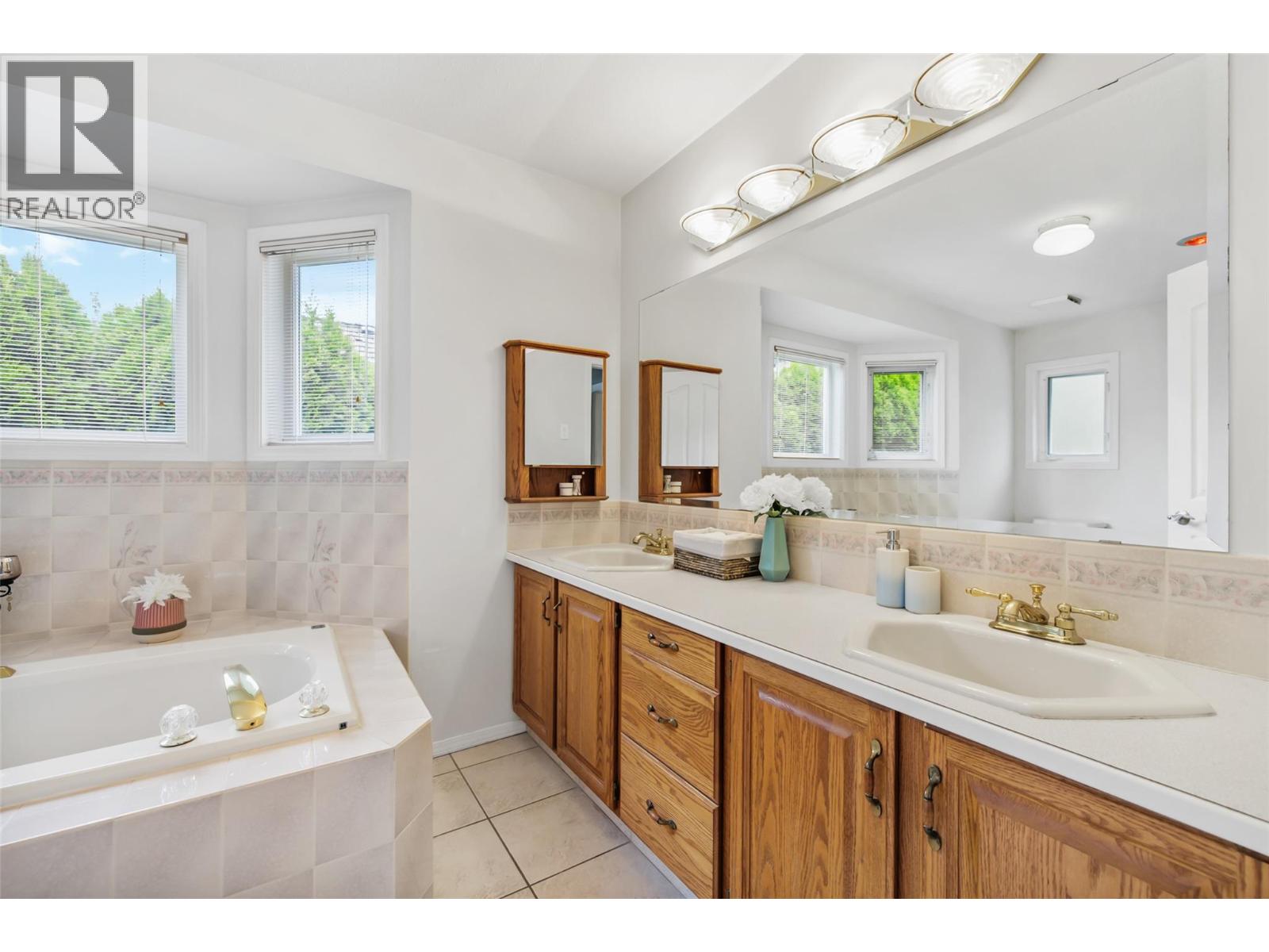 570 Casa Grande Drive, Kelowna, British Columbia  V1Z 3M4 - Photo 17 - 10381062