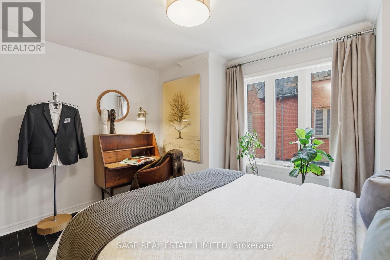 6 Old Trillium Lane, Toronto, Ontario  M5A 4T2 - Photo 18 - C12980130