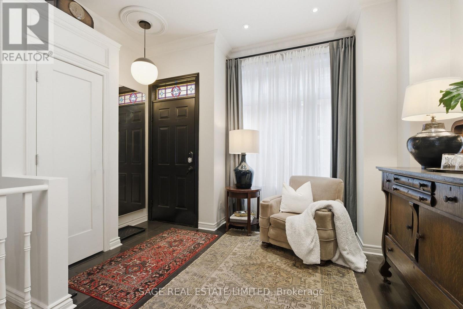 6 Old Trillium Lane, Toronto, Ontario  M5A 4T2 - Photo 6 - C12980130