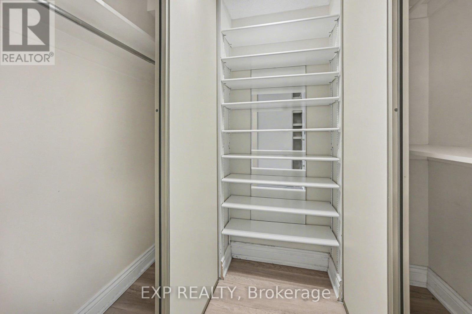 404 - 80 Sandcastle Drive, Ottawa, Ontario K2H 9E7 - Photo 17 - X12980120