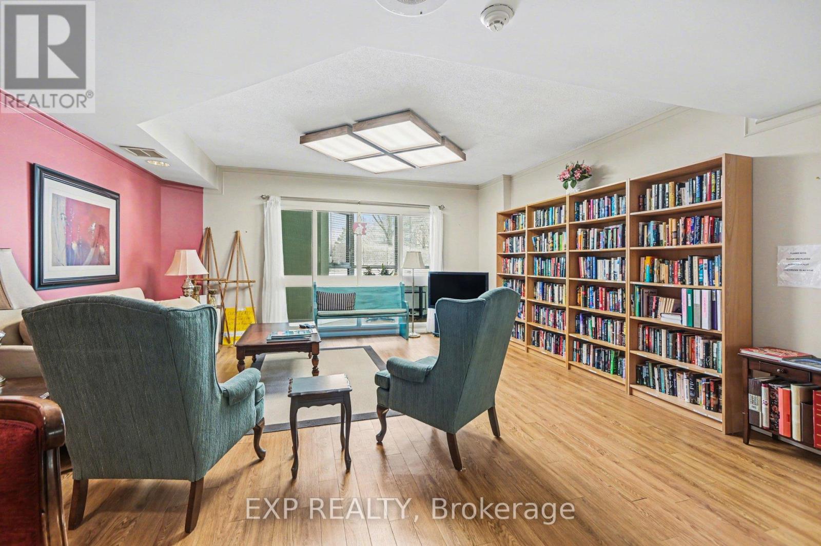 404 - 80 Sandcastle Drive, Ottawa, Ontario K2H 9E7 - Photo 22 - X12980120