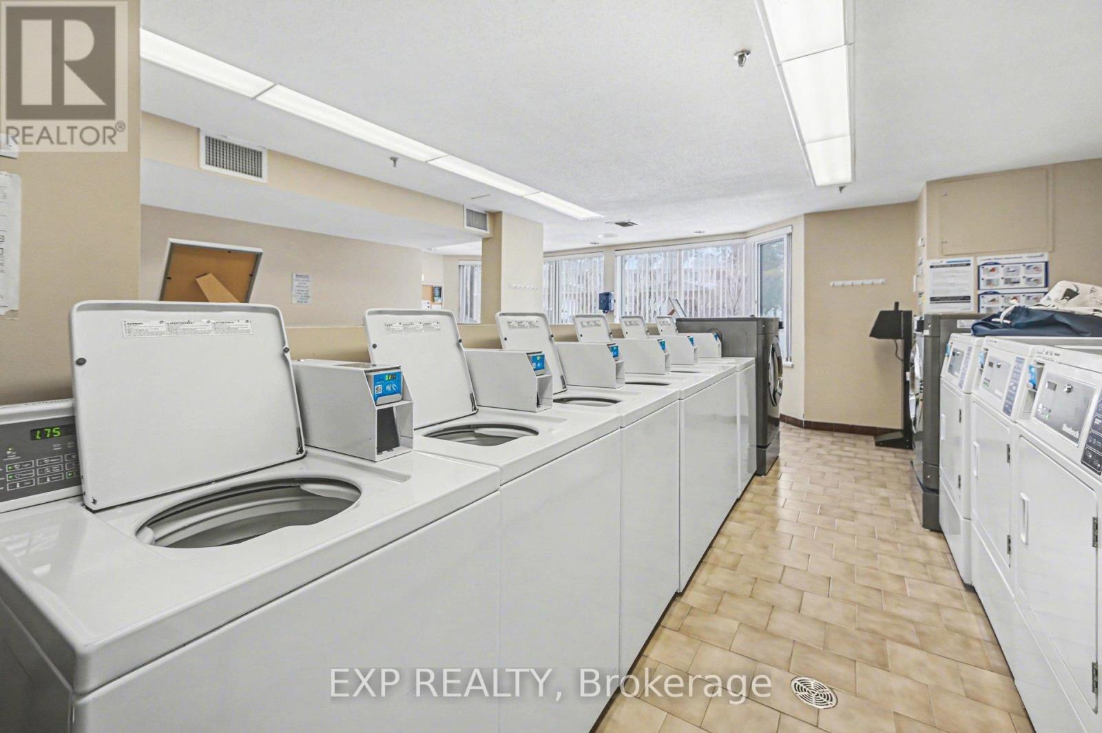 404 - 80 Sandcastle Drive, Ottawa, Ontario K2H 9E7 - Photo 23 - X12980120