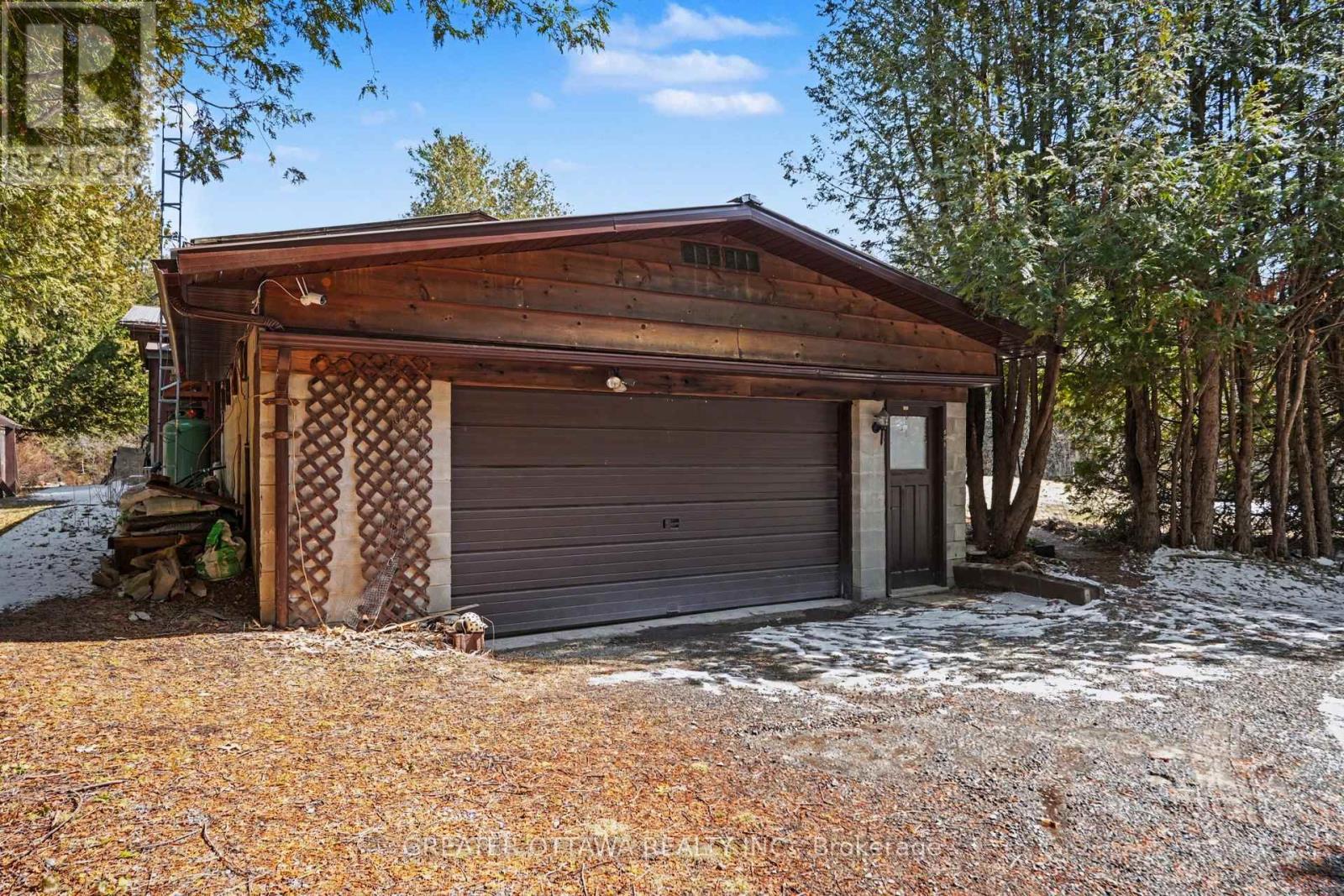 686 John Kennedy Way N, Ottawa, Ontario  K0A 1A0 - Photo 5 - X12980124