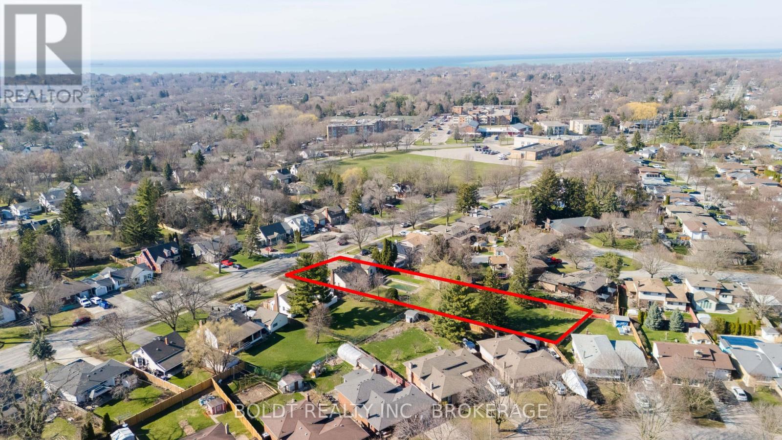 542 Niagara Street, St. Catharines, Ontario  L2M 3P5 - Photo 14 - X12980100