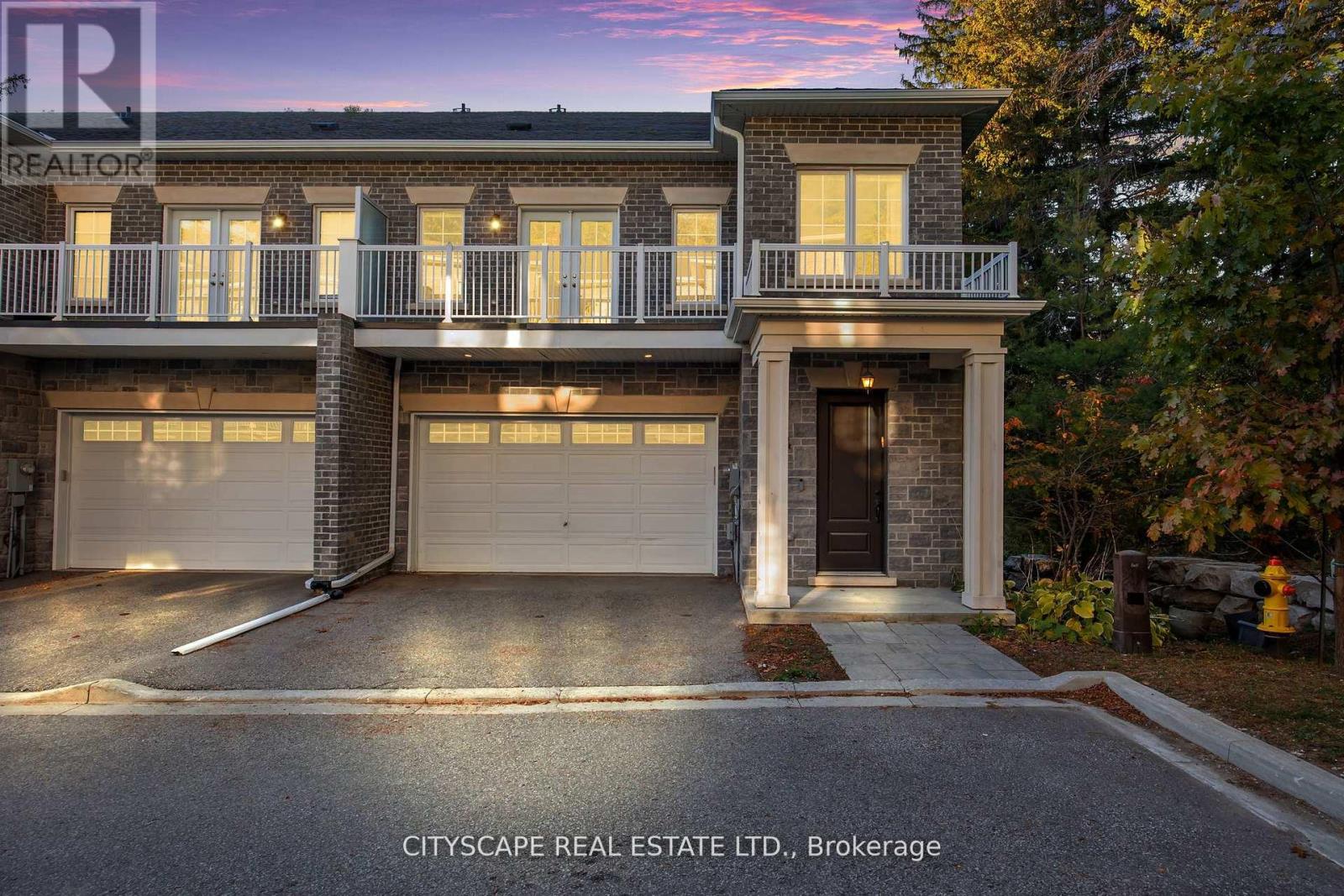 74 OLD BLOOMINGTON ROAD, Aurora, Ontario