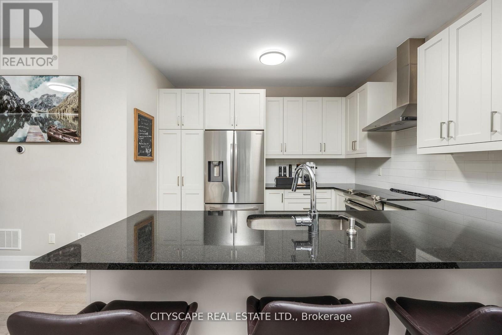 74 Old Bloomington Road, Aurora (Aurora Estates), Ontario  L4G 0M2 - Photo 11 - N12980080