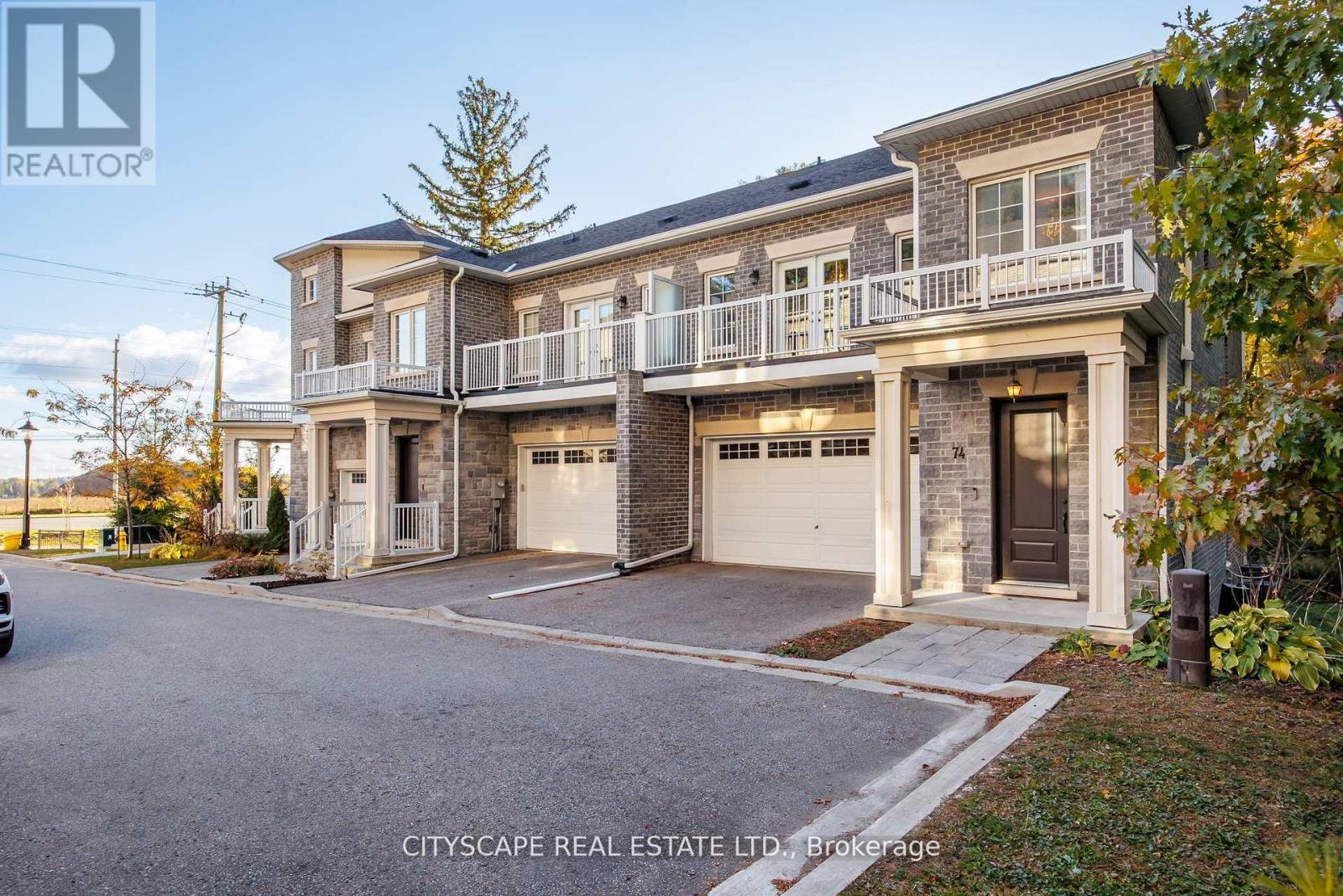 74 Old Bloomington Road, Aurora (Aurora Estates), Ontario  L4G 0M2 - Photo 2 - N12980080