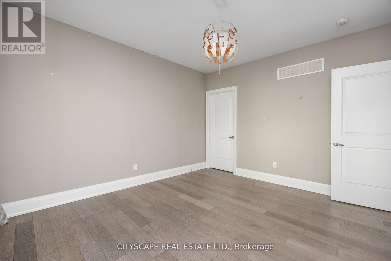 74 Old Bloomington Road, Aurora (Aurora Estates), Ontario  L4G 0M2 - Photo 29 - N12980080