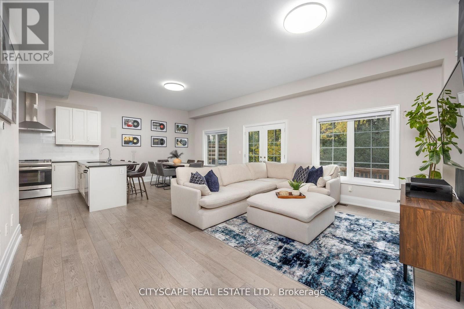 74 Old Bloomington Road, Aurora (Aurora Estates), Ontario  L4G 0M2 - Photo 6 - N12980080