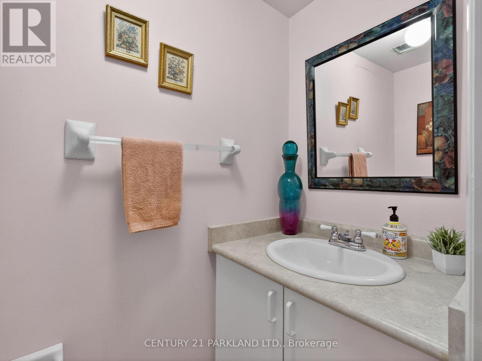 181 Purcell Crescent, Vaughan (Maple), Ontario  L6A 3C5 - Photo 18 - N12980096