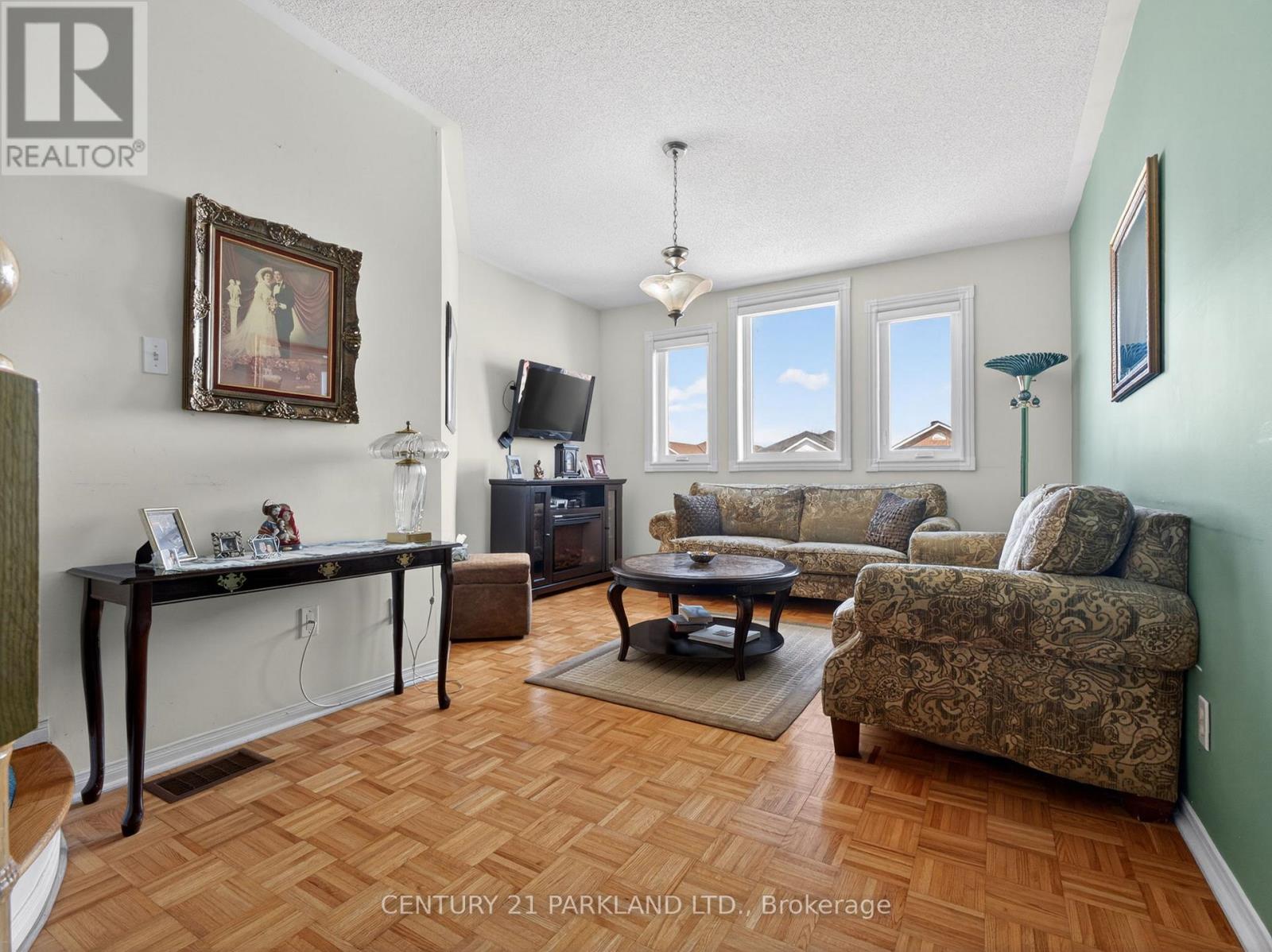 181 Purcell Crescent, Vaughan (Maple), Ontario  L6A 3C5 - Photo 21 - N12980096