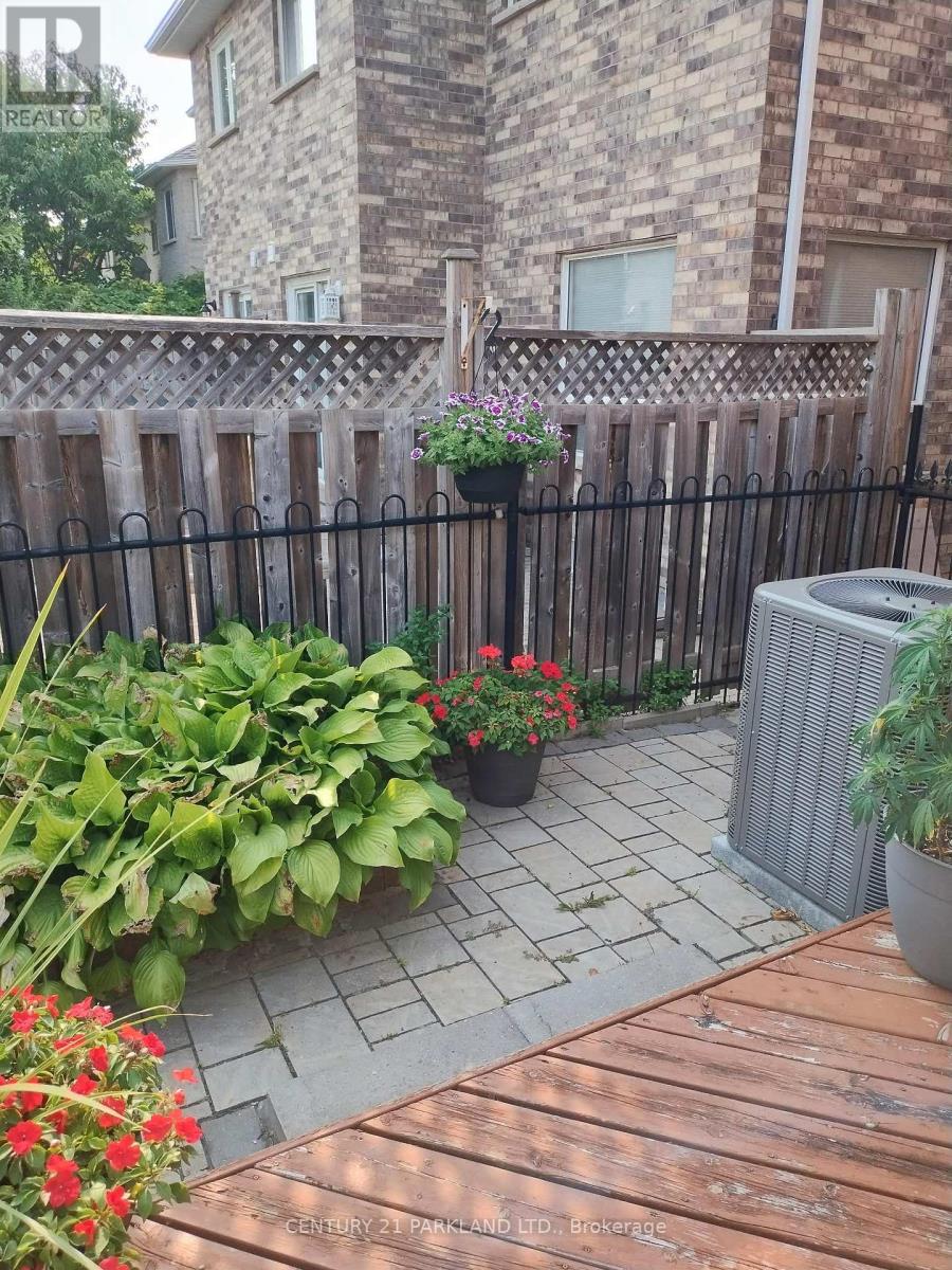 181 Purcell Crescent, Vaughan (Maple), Ontario  L6A 3C5 - Photo 39 - N12980096