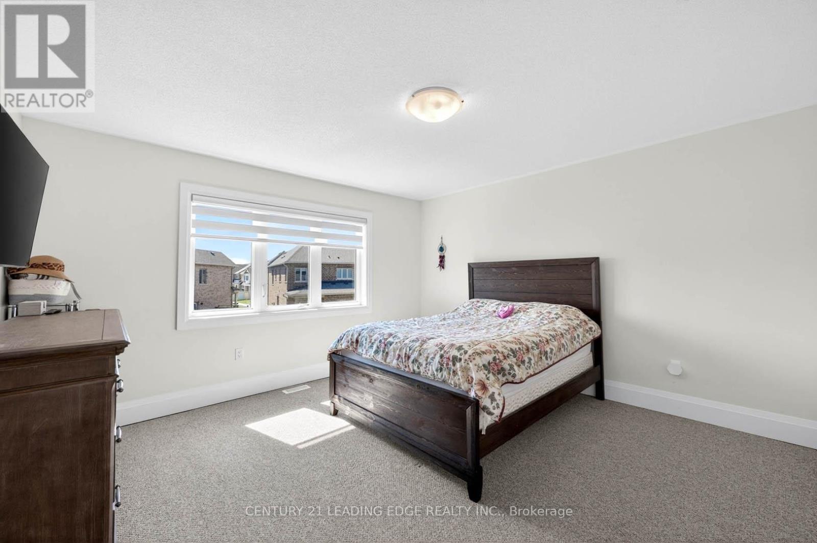 235 Ferragine Crescent, Bradford West Gwillimbury, Ontario  L3Z 4K1 - Photo 22 - N12980104