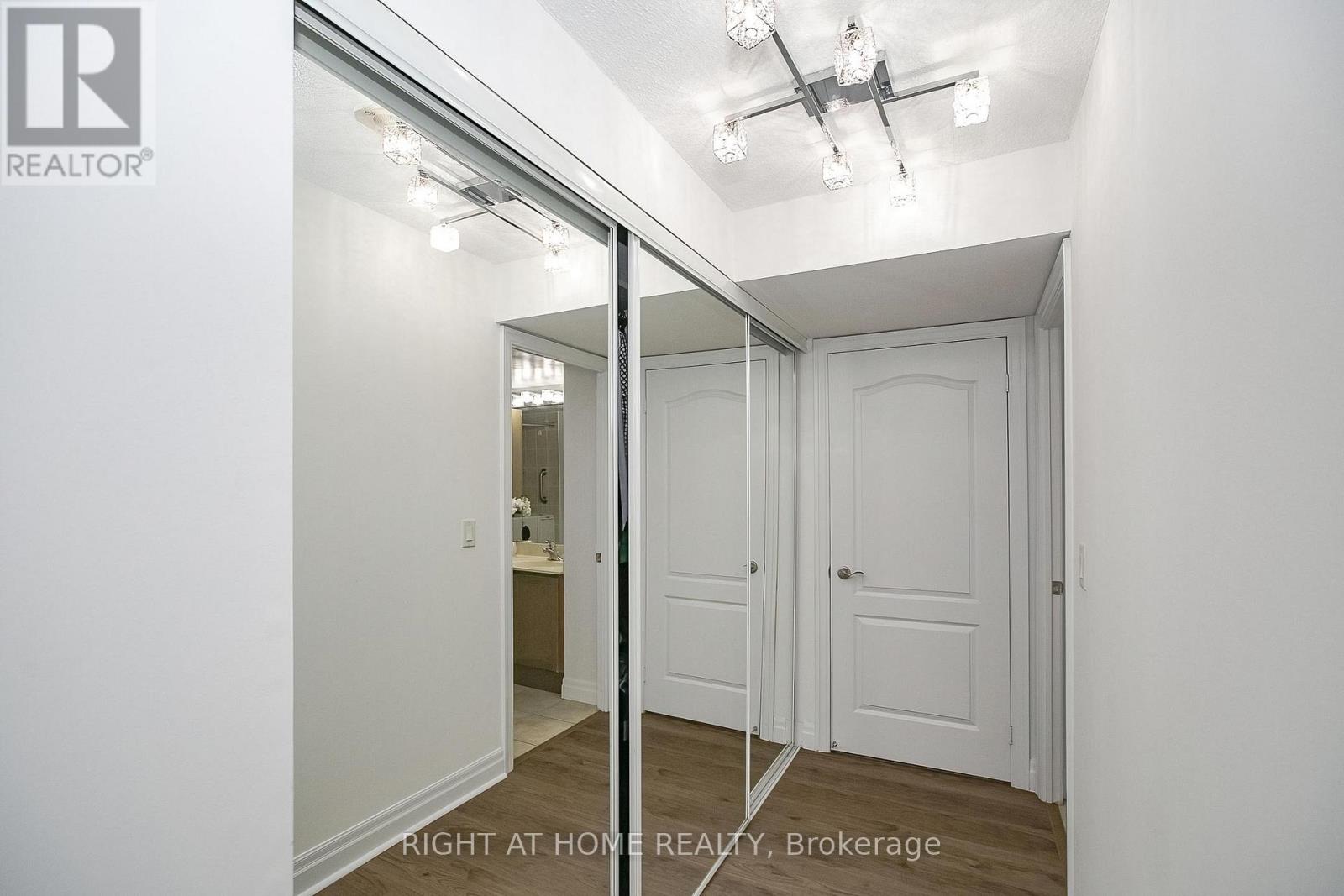 217 - 2119 Lake Shore Boulevard W, Toronto, Ontario  M8V 4E8 - Photo 31 - W12821288